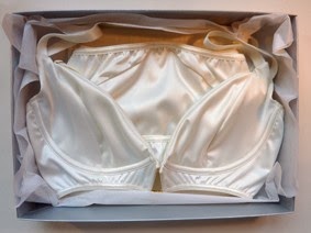 HVB vintage wedding blog - Heavenly Recommends luxury lingerie by Rose Fulbright