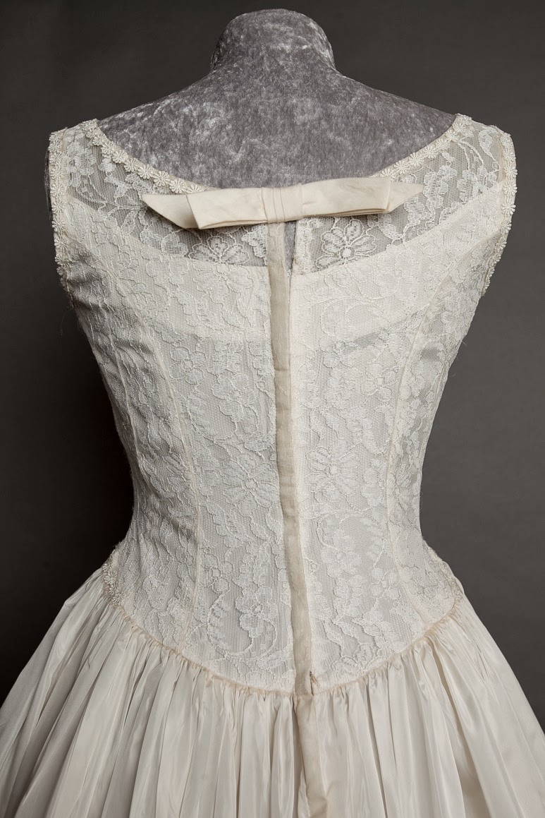 1950s vintage lace wedding dresses c Heavenly Vintage Brides. Emma Domb sleeveless dress.