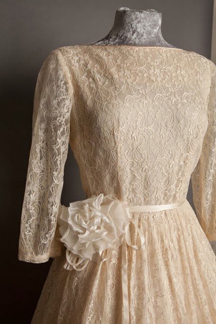 1950s lace wedding dresses c HVB vintage wedding blog