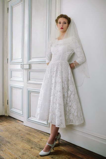 Vintage 1950s lace wedding dress, tea length skirt, price £995