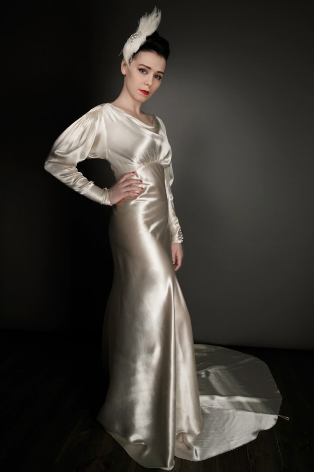 30-deco-satin-wedding-gown